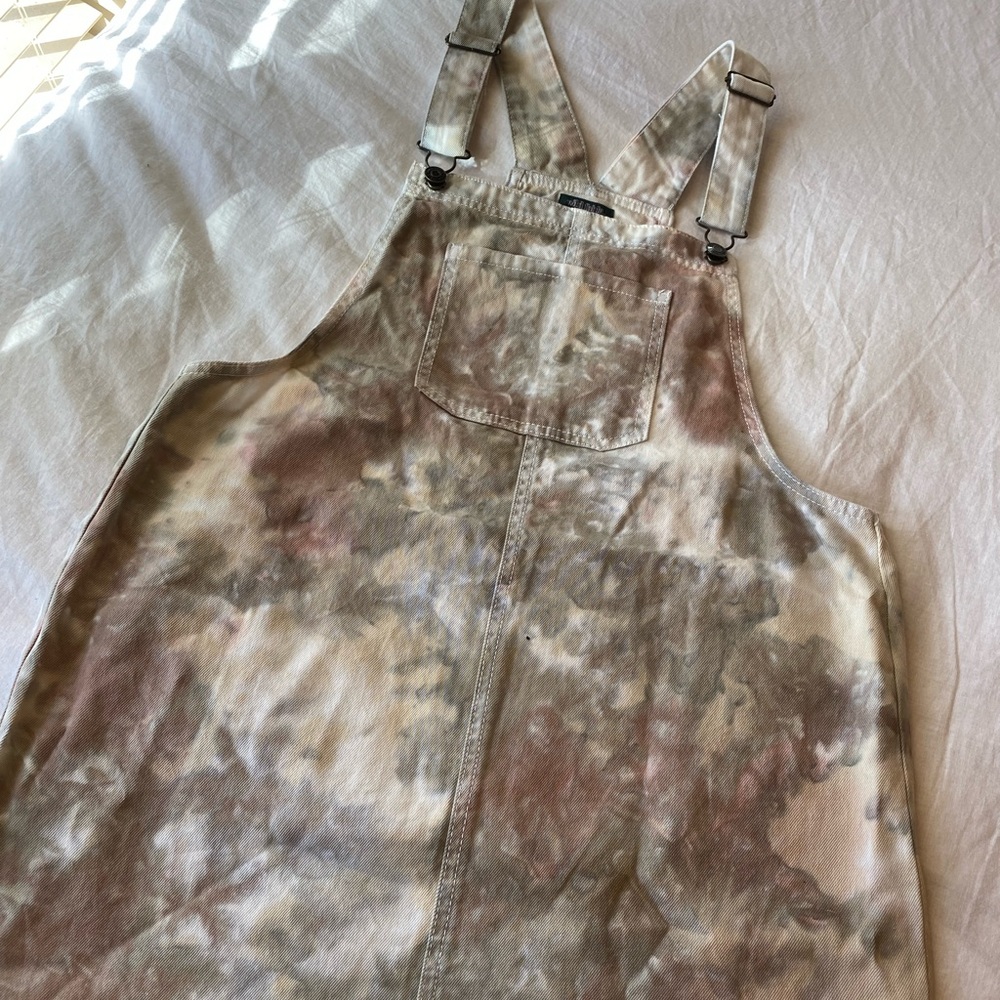 Overall dress